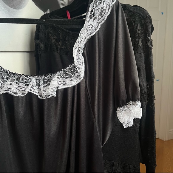 1980s black white lace full slip - Picture 4 of 4